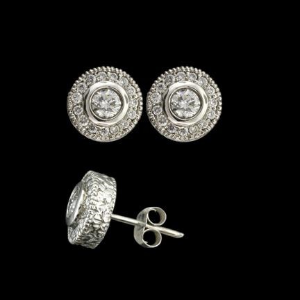 Bezel w / Halo Earring 